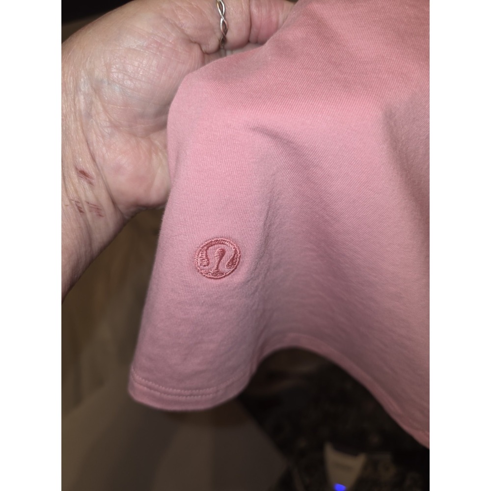 Lululemon Womens T-Shirt Size S Pink. NWT Lagonlook, Cottagecore, Y2K, Beachy, - Picture 3 of 7